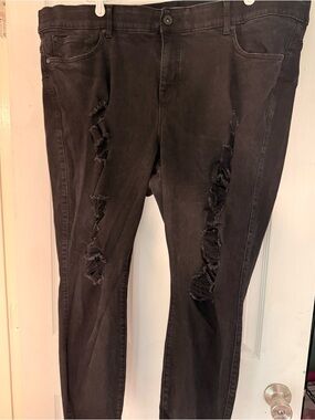 Torrid Bombshell Grey/Black Distressed Skinny Jeans 28R